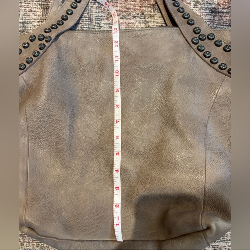 Free People Studded Taupe Shoulder Bag 20 x13 x3 - Picture 10 of 10